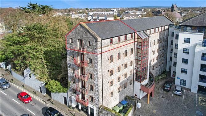 69 mill house, mill rd, ennis
