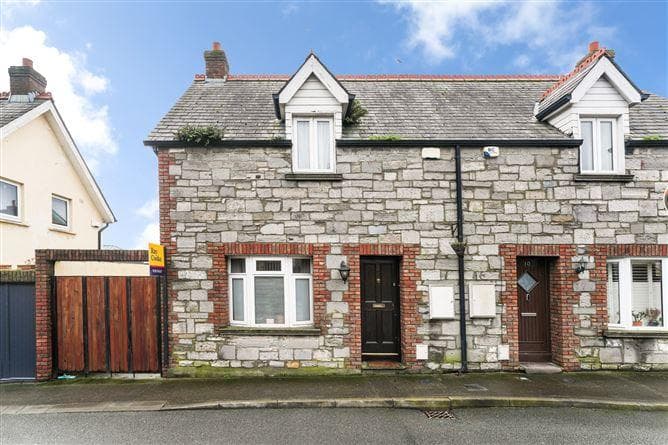 9, Cavalry Row, Dublin 7