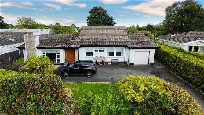 10 The Coppins, Brighton Road, Foxrock, Dublin 18