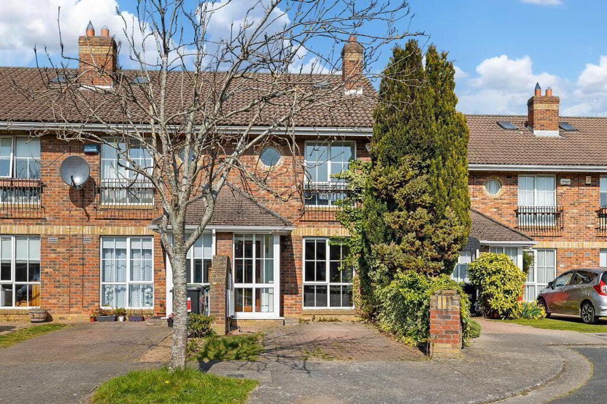 18 Esker Lodge, Lucan, Co. Dublin