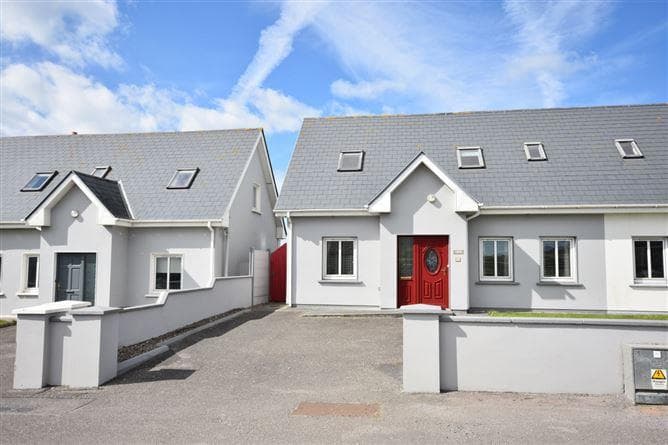 No. 4 Dolphin's View, Doon Road, Ballybunion, Co. Kerry