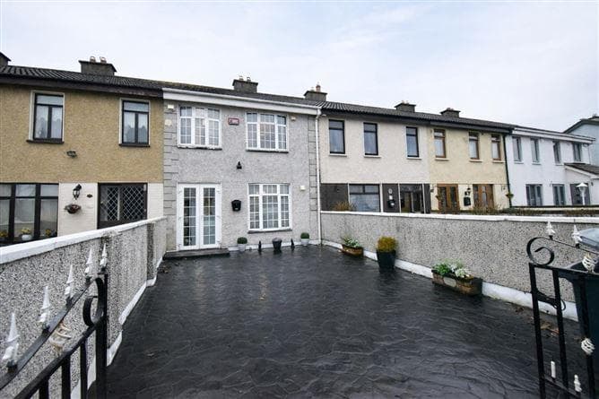 24, Shancastle Park, Dublin 22
