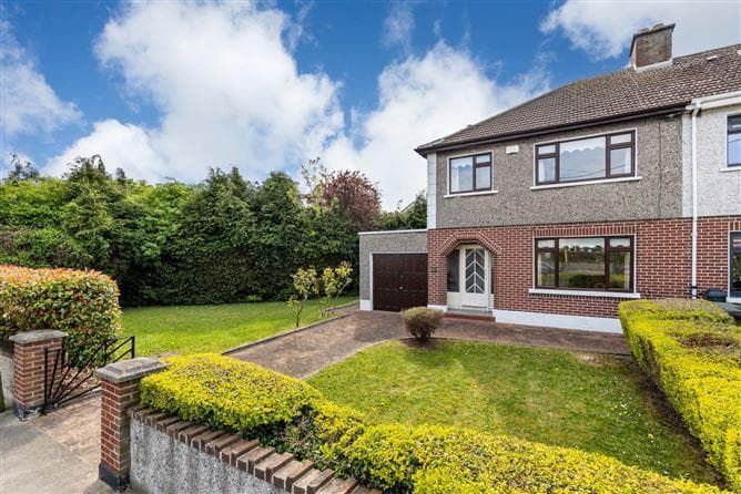32, Ballygall Road, Dublin 11