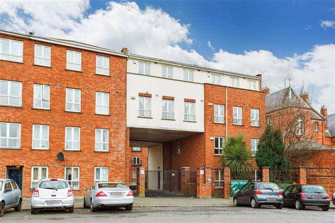 10 The Mill, Weavers Square, Dublin 8