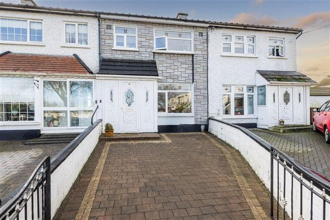 11, Castle Grove, Co. Dublin