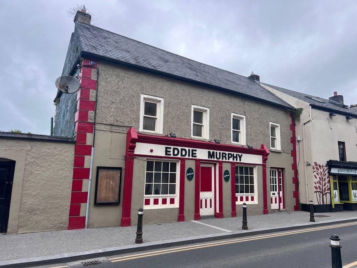 EDDIE MURPHY'S BAR, Low Street, Thomastown, Co. Kilkenny, R95Y048