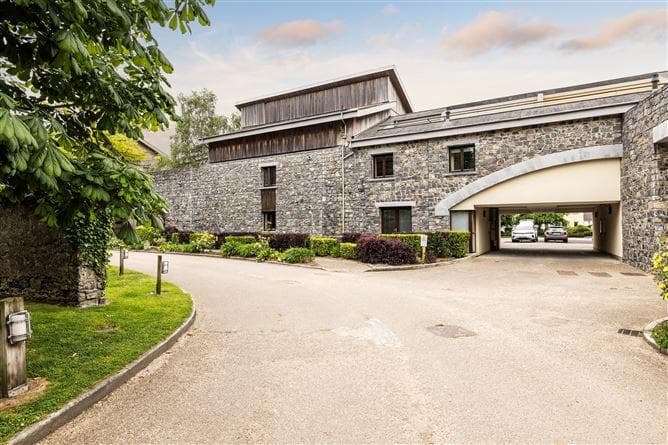 24 The Casino, Dublin Road, Malahide, Dublin