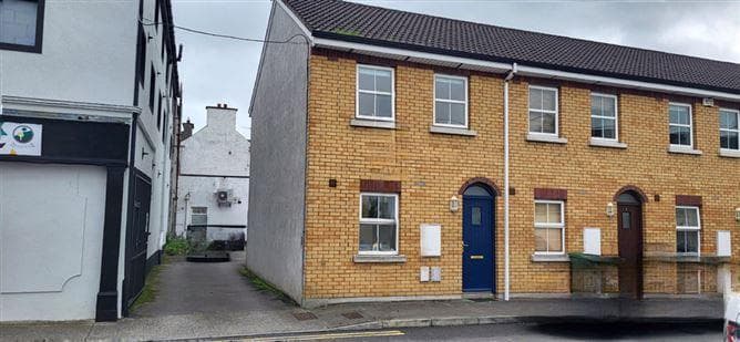 1 Offaly, Tullamore, Offaly