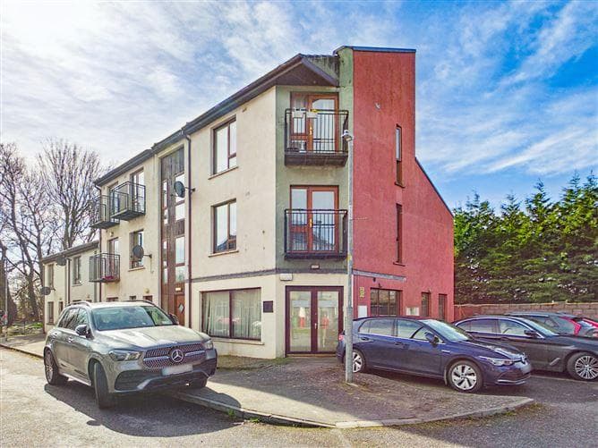 9, The Orchard Friar Street, Co. Tipperary