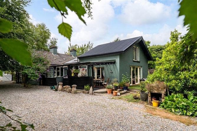Hilbre, Wingfield, Ballingarry, Roscrea, Co. Tipperary