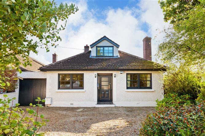Sonas, 7 Redesdale Road, Mount Merrion, County Dublin