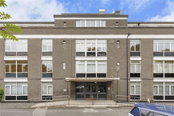 32, Courtney House Appian Way, Dublin 6