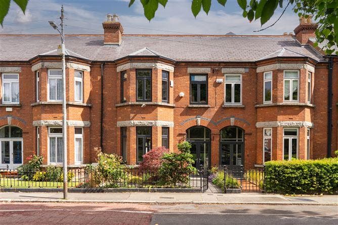 19 Eaton Square, Terenure, Dublin 6W