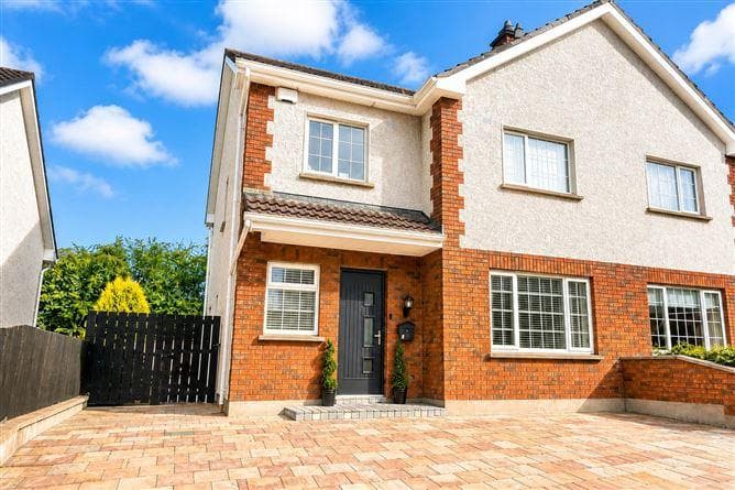 5 Killycard Manor, Castleblayney, Co. Monaghan.