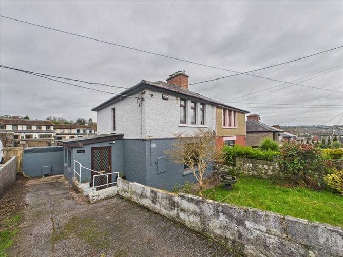 Danesfort, 12, Villas Wolfe Tone Street, French, Co. Cork