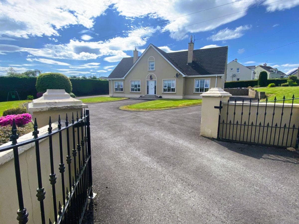 Rowfield, Braide, Lifford, Co. Donegal, F93CC2W