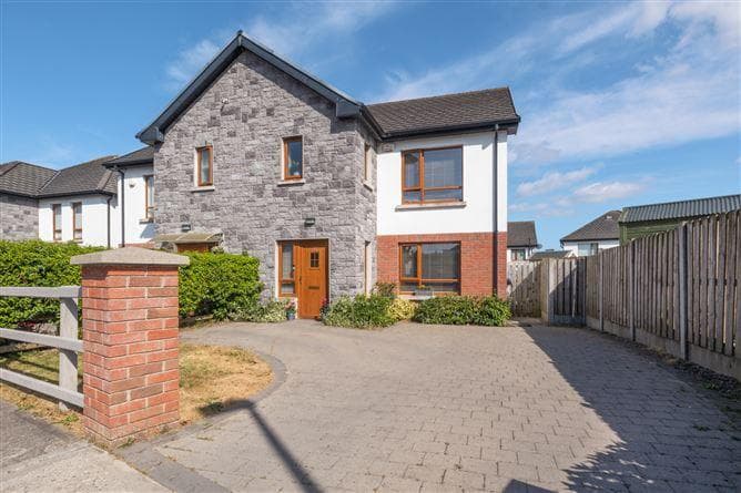35, Carlinn Hall Mullaharlin Road, Co. Louth
