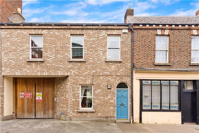 8 Grattan Street, Grand Canal Dk, Dublin 2