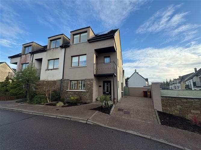 9 Oakridge, Meadowlands, Macroom, Cork