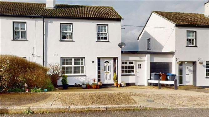 35 Parkfield, New Ross, Wexford