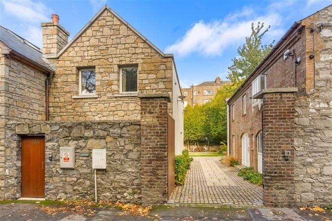 49A Pembroke Lane, Ballsbridge, Dublin 4, D04W9H2