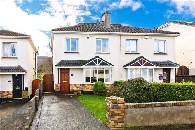 33, Sandyford Hall Crescent, Dublin 18