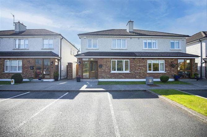 10, Cairn Court, Co. Meath