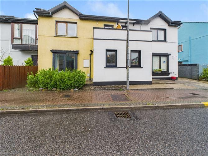 6, Cois Eilbhe Saint Brendans Road, Co. Clare