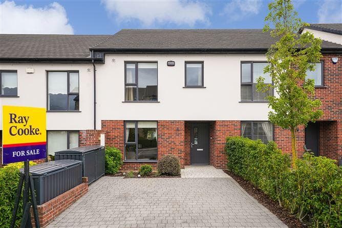 16, Graydon Crescent, Co. Westmeath