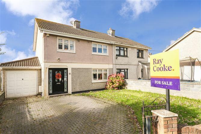 16, Saint Ronan S Avenue, Dublin 22