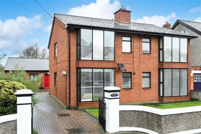 apartment 1, westbourne court, westbourne road