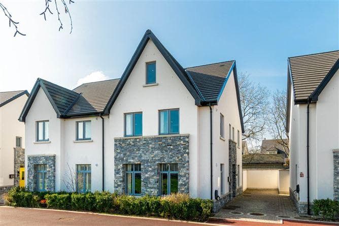 12 An Lumann, Straffan, County Kildare