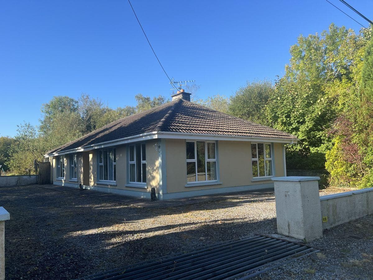 Knockaunkeel, Milltown, Co. Galway, H54WC81