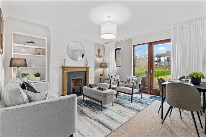 64, Merrion Grove, Co. Cork