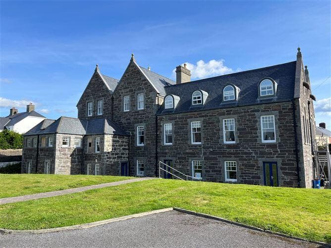 Ref 1211 - Apaprtment 9, The Cable Station, Waterville, Kerry