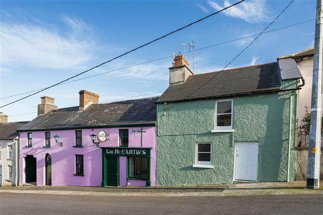 Lil McCarthy's, Main Street, Castletownsend, Cork
