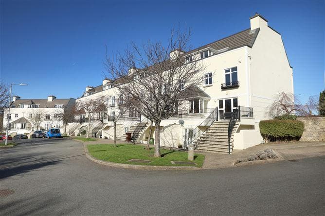 15a, Willow Court, Dublin 18