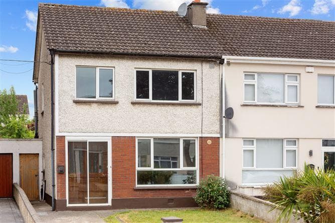 28, Hillcrest Walk, Co. Dublin