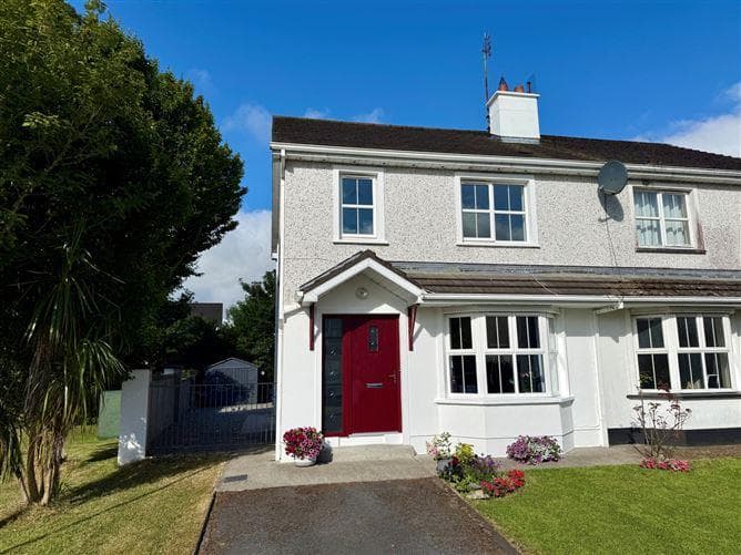 22 Victoria Place, Snugboro, Castlebar, Co. Mayo