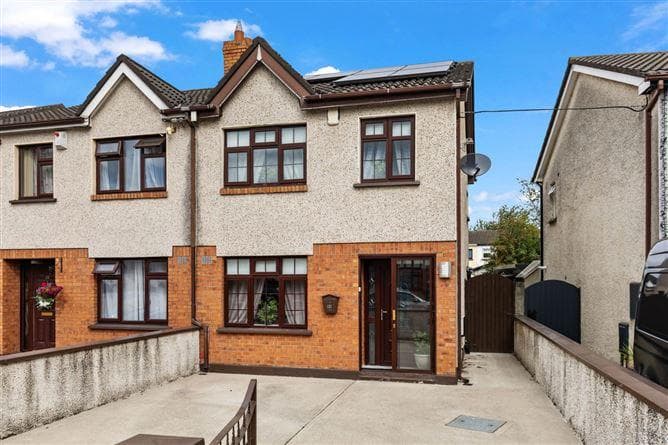 18 Woodford Parade, Clondalkin, Dublin 22