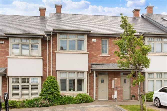 11 The Court, Hazelbrook Square, Churchtown, Dublin 14