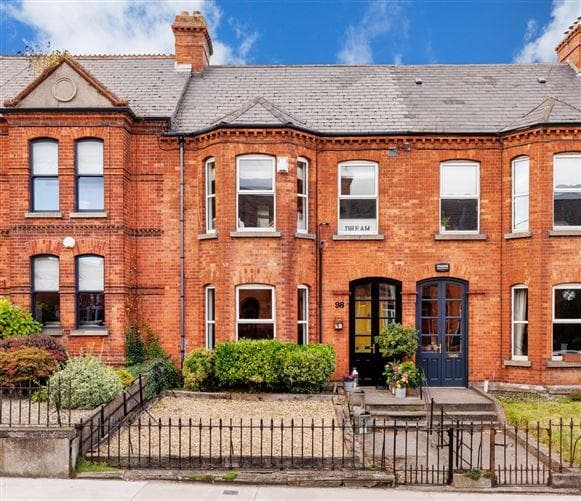 98 Botanic Road, Glasnevin, Dublin 9