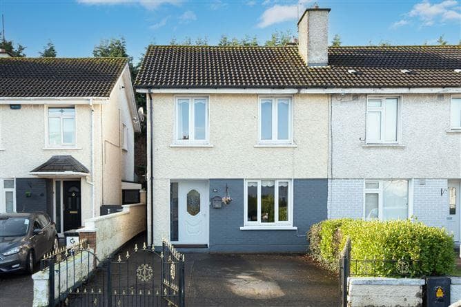 20, Whitechurch Hill, Dublin 16
