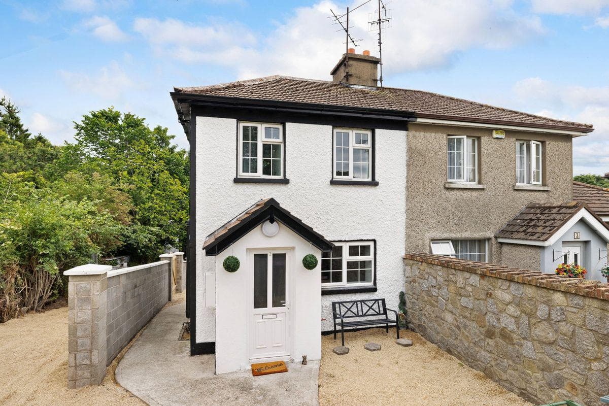 2 Church Road, Newtownmountkennedy, Co. Wicklow