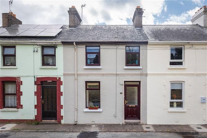 12, Saint Colman S Square, Co. Cork