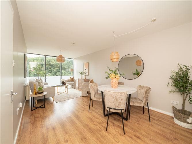 17, Longmeadow, Islandbridge, Dublin 8, Co. Dublin