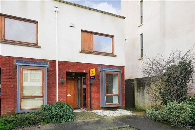 27, Lyons Street, Co. Kilkenny