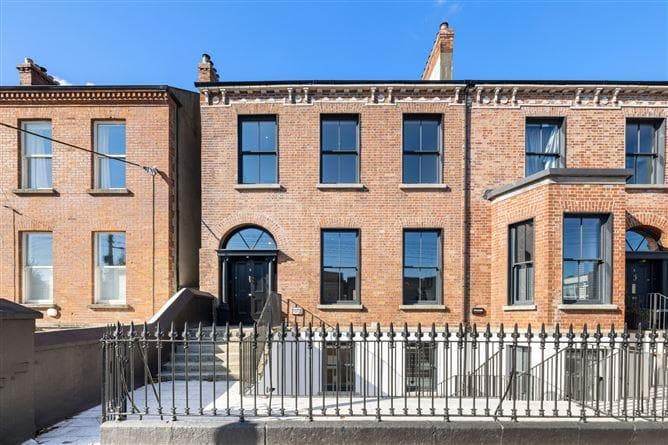 8 Eglinton Road, Bray, Co. Wicklow
