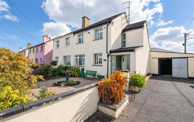 1 ST JOSEPHS RD, BLESSINGTON, WICKLOW